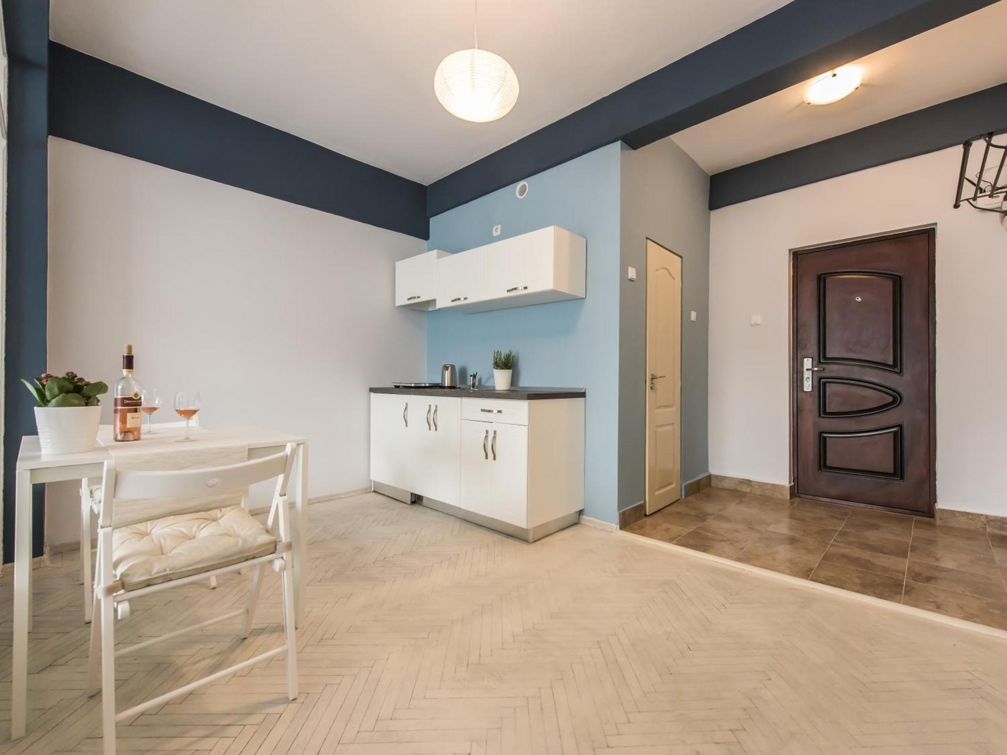 Color Apartments Old Town Center Bucureşti Ngoại thất bức ảnh