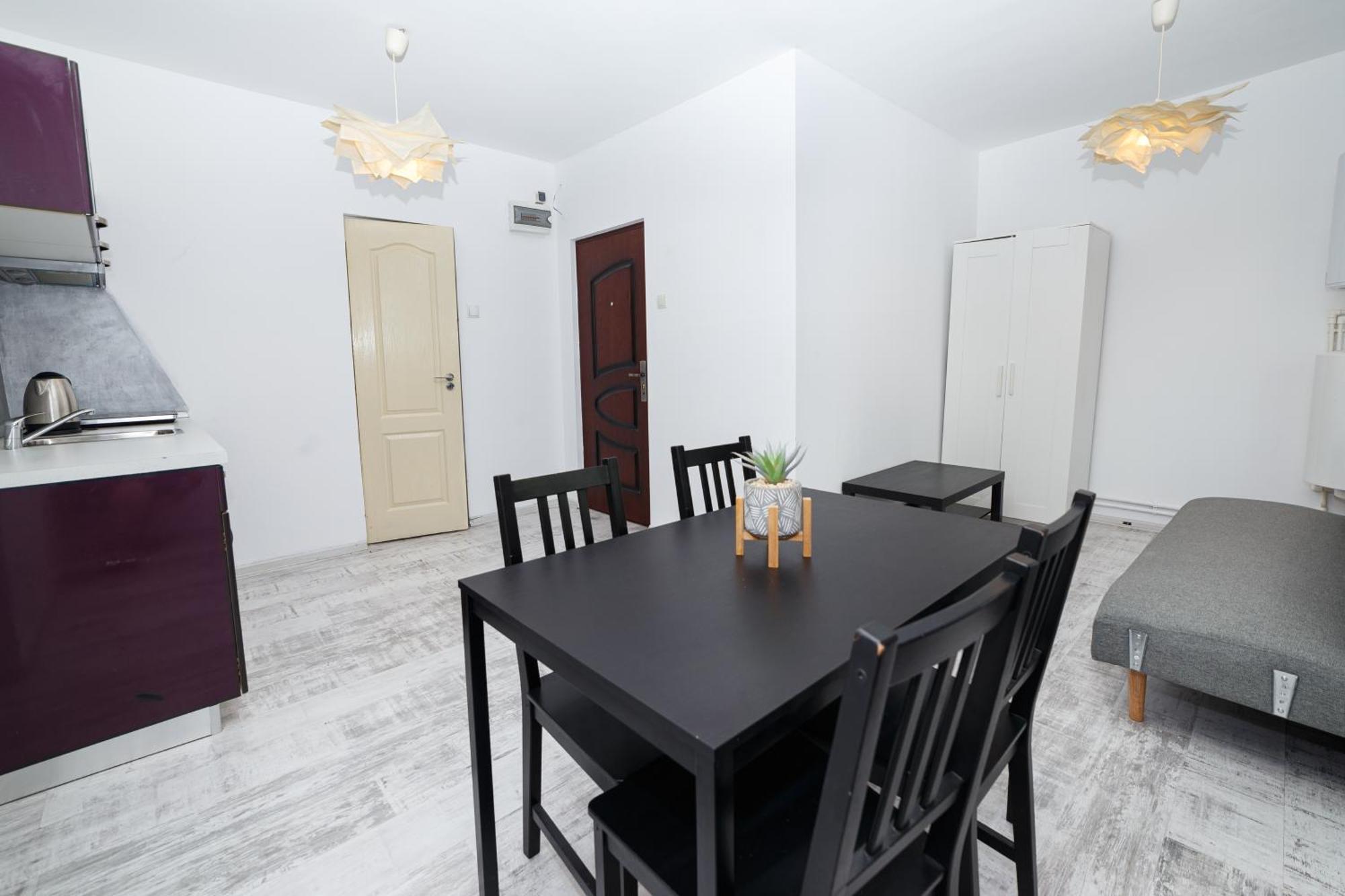 Color Apartments Old Town Center Bucureşti Ngoại thất bức ảnh