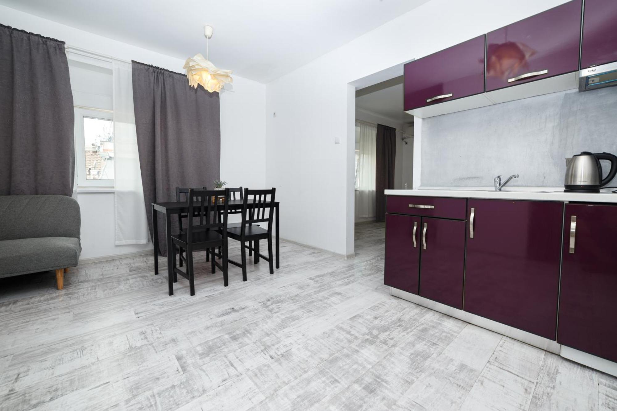Color Apartments Old Town Center Bucureşti Ngoại thất bức ảnh