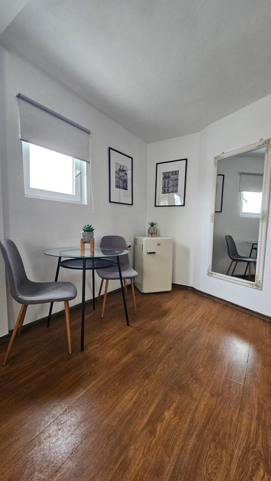 Color Apartments Old Town Center Bucureşti Ngoại thất bức ảnh
