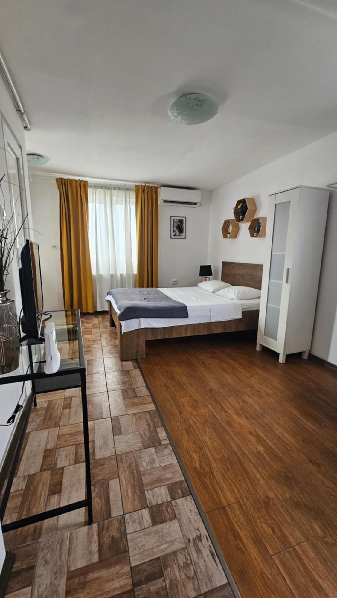 Color Apartments Old Town Center Bucureşti Ngoại thất bức ảnh