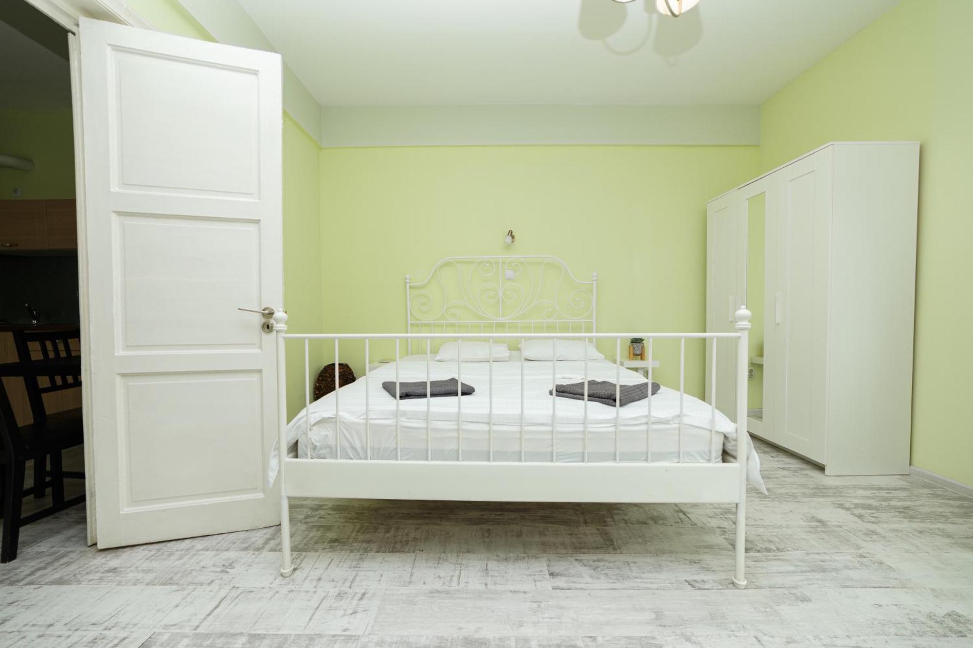 Color Apartments Old Town Center Bucureşti Ngoại thất bức ảnh