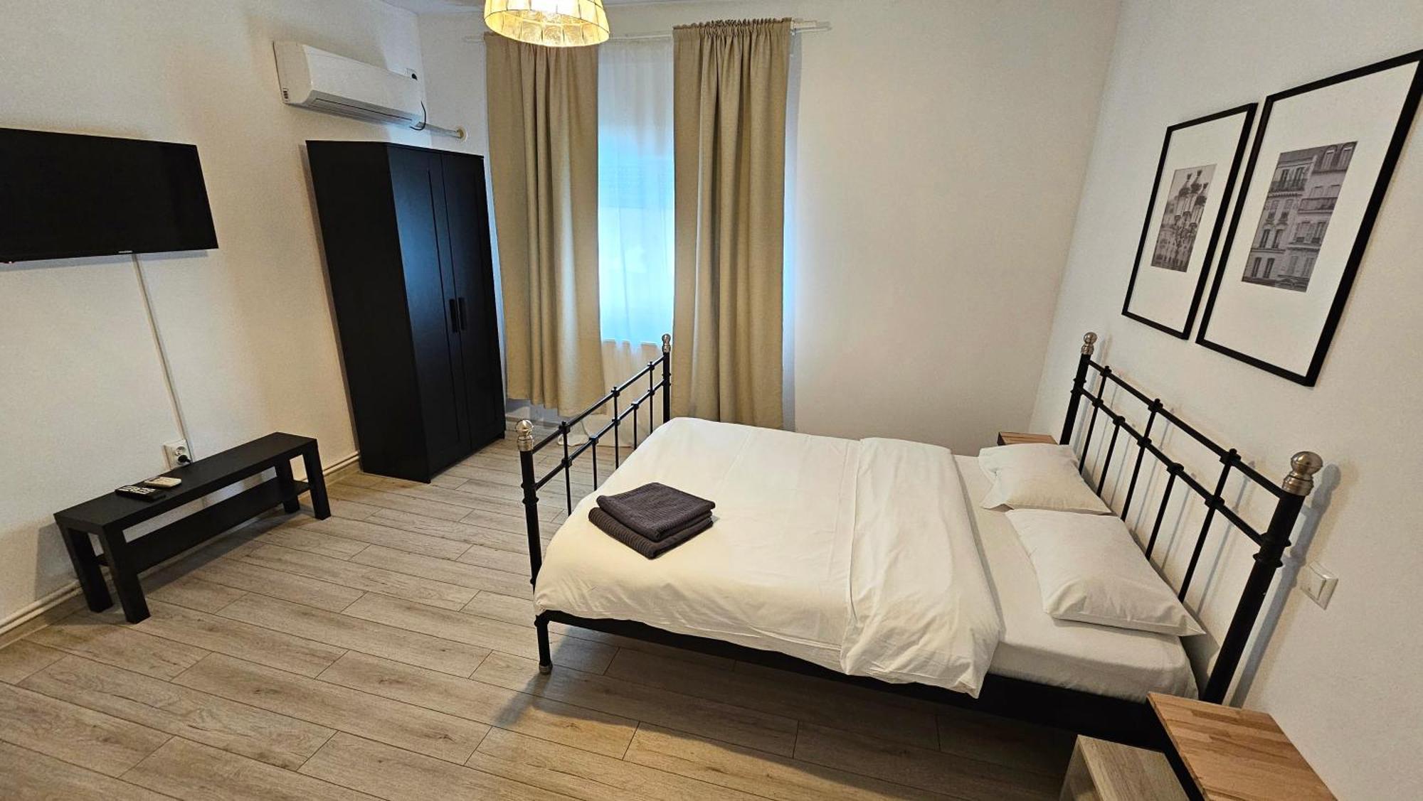 Color Apartments Old Town Center Bucureşti Ngoại thất bức ảnh