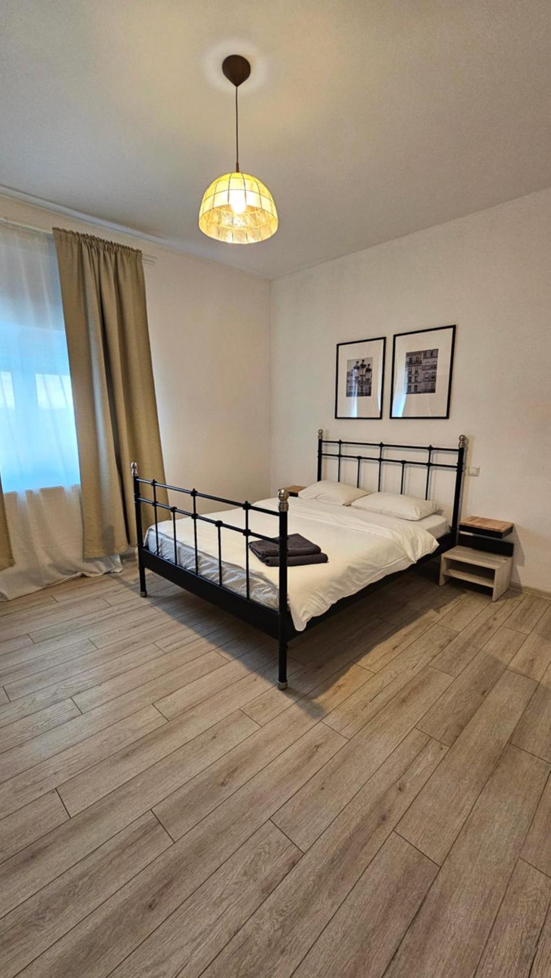 Color Apartments Old Town Center Bucureşti Ngoại thất bức ảnh