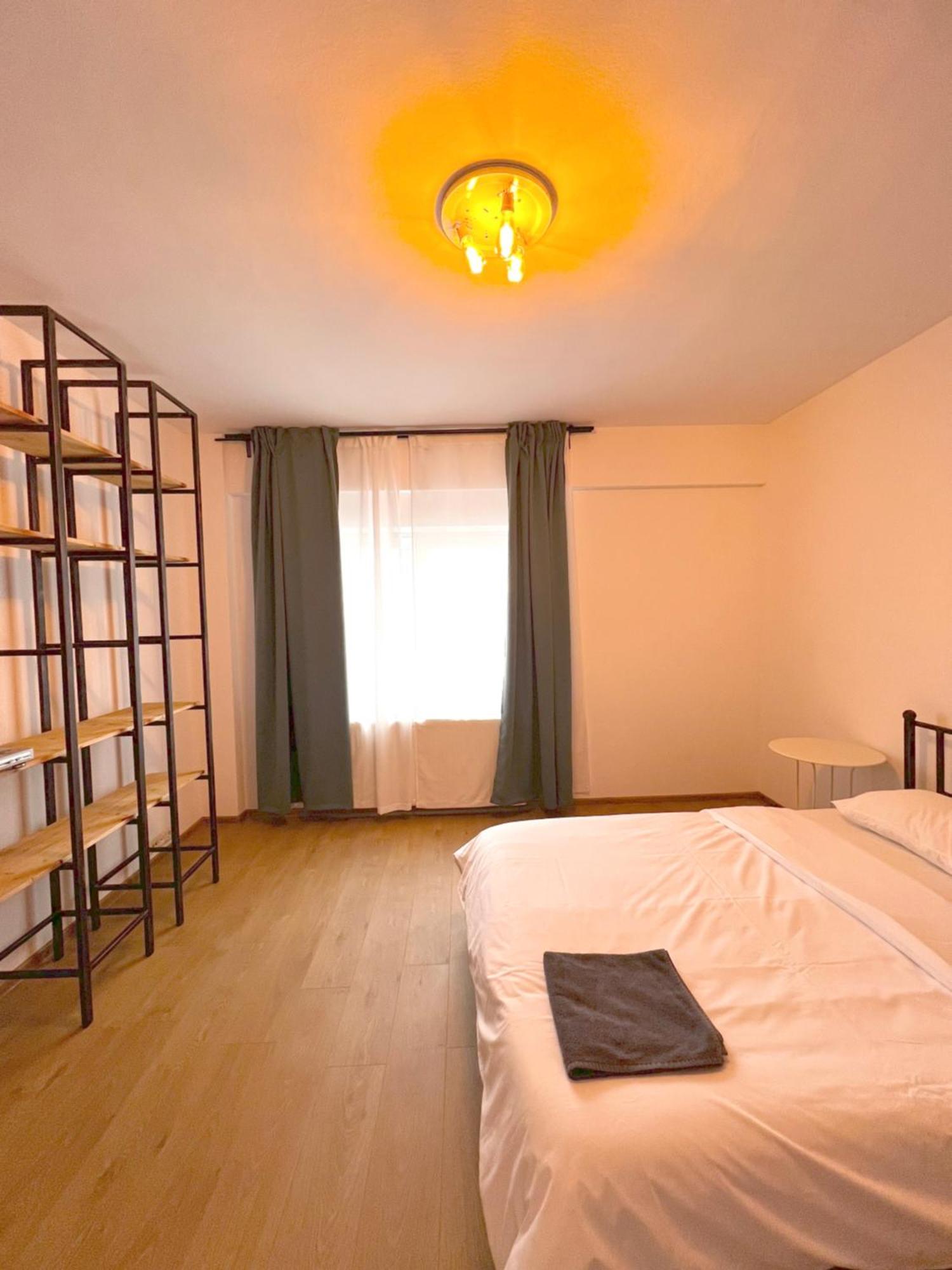 Color Apartments Old Town Center Bucureşti Ngoại thất bức ảnh