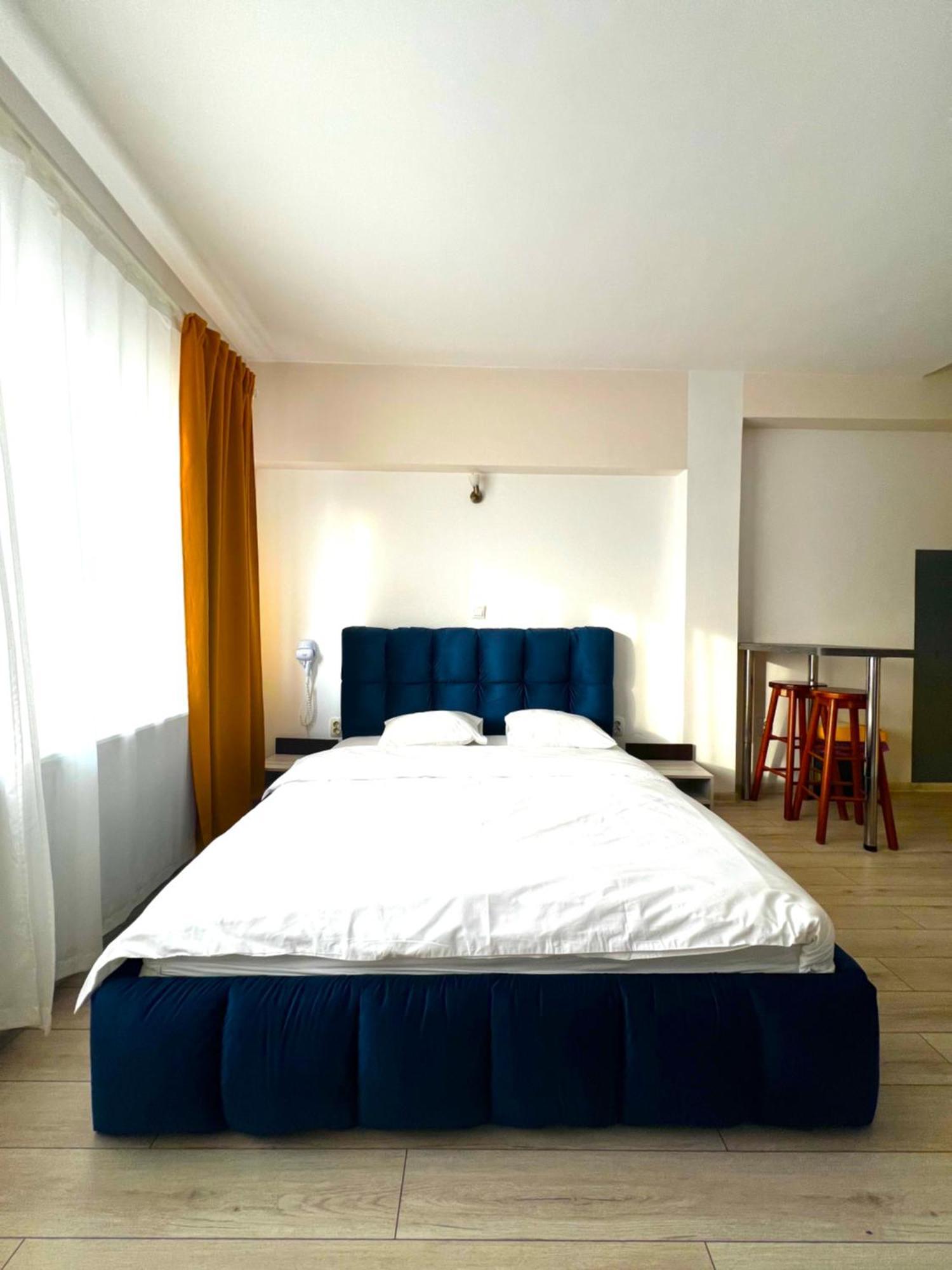 Color Apartments Old Town Center Bucureşti Ngoại thất bức ảnh
